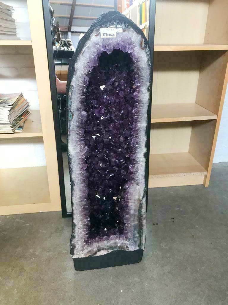 Amethist Geode 60 kg en 82 cm
