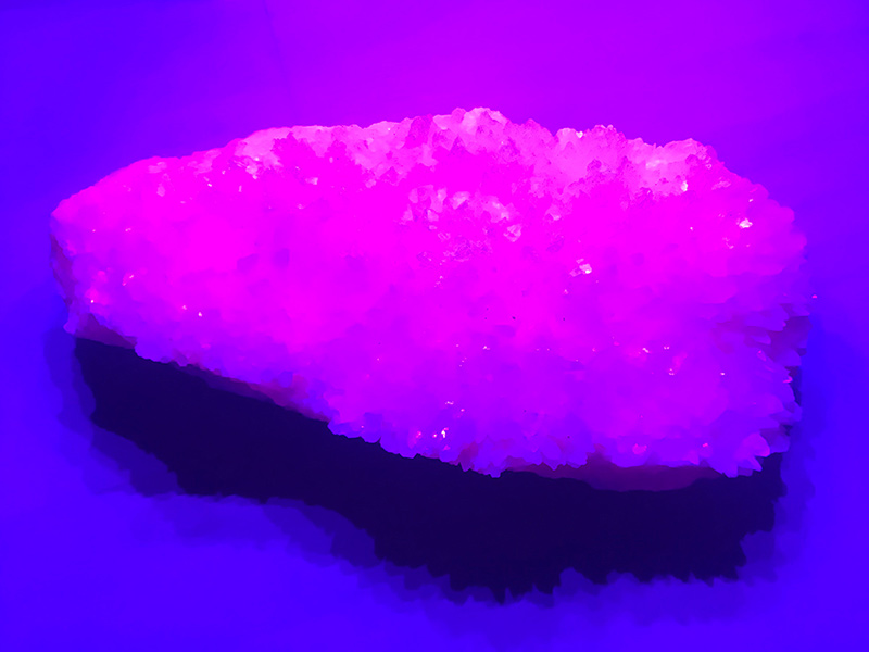 Fluorescerende stenen: Mangano Calciet