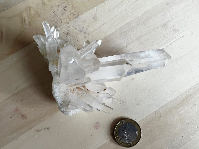Bergkristal cluster (19) 137 gram