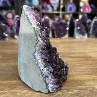 Amethist cluster (127) van 900 gram