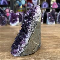 Amethist cluster (127) van 900 gram