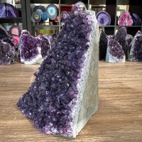 Amethist cluster (129) van 1010 gram