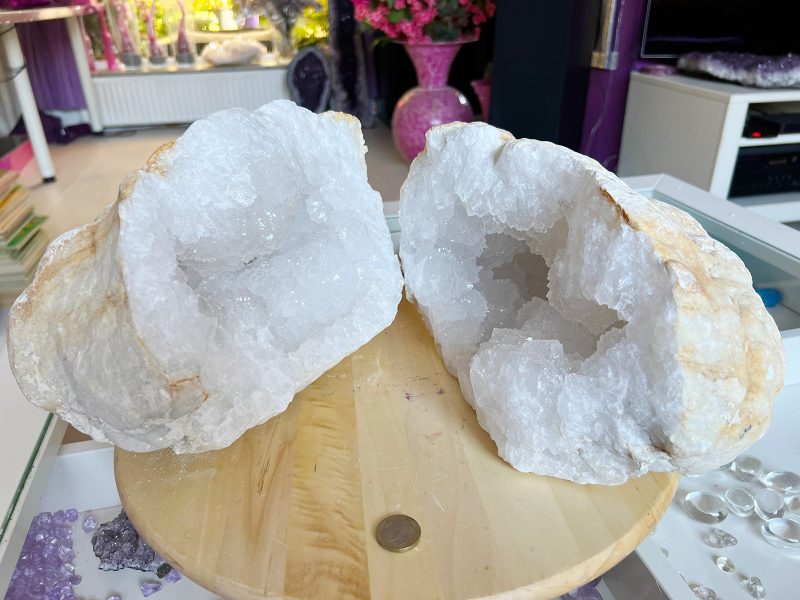 Bergkristal Geode (7) van 22,5 kg