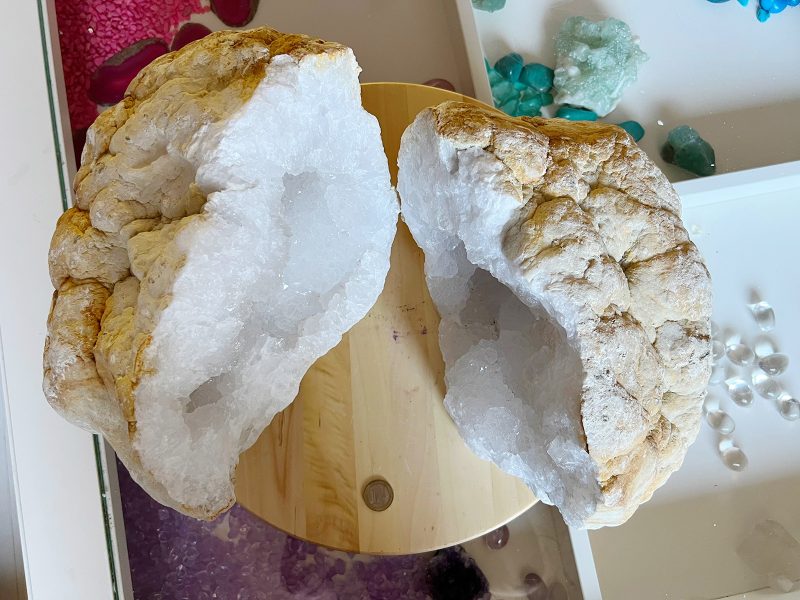 Bergkristal Geode (7) van 22,5 kg