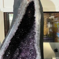 Amethist twingeode (77-78) van 142 en 134 kilo