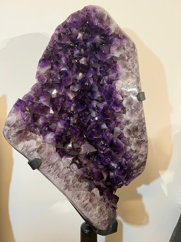 Amethist cluster (105) van 218 kilo