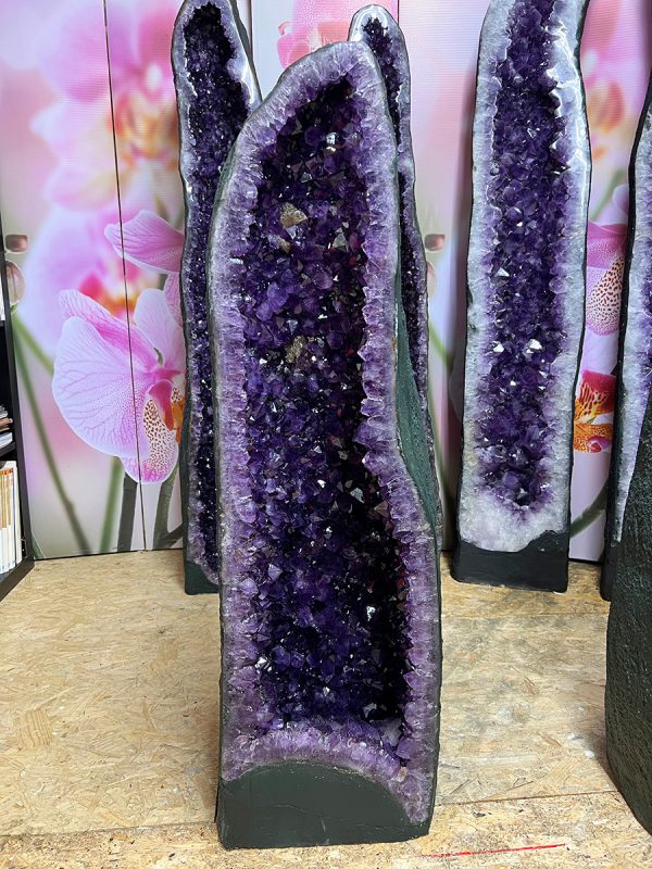 Amethist geode (15) van 99 kilo