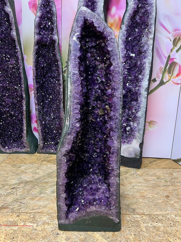 Amethist geode (16) van 103 kilo