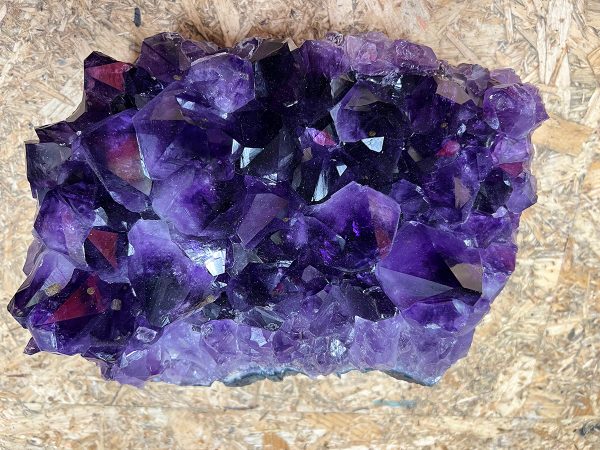 Amethist cluster (024) van 9,3 kilo