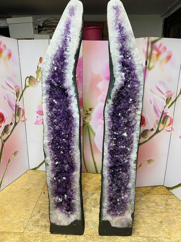 Amethist twin geodes (37-38) van 169 en 198 kilo