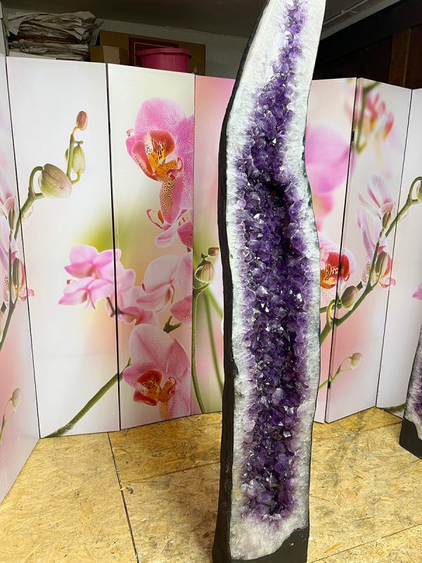 Amethist geode (37) van 169 kilo