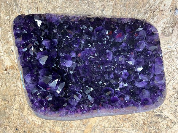 Amethist cluster (005) van 13,3 kilo