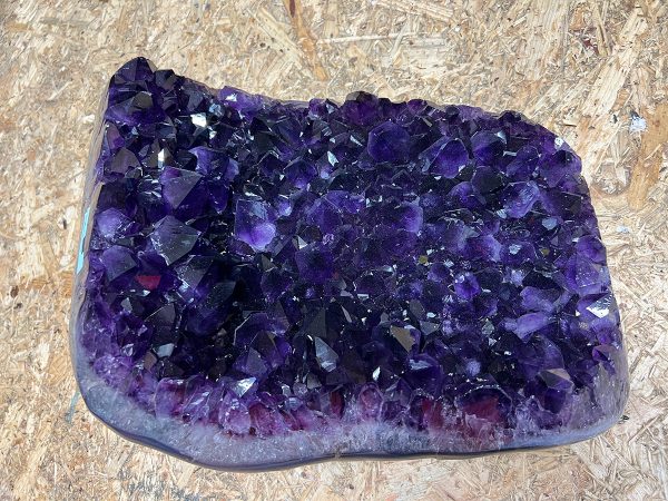 Amethist cluster (005) van 13,3 kilo