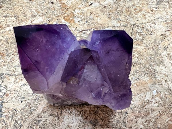 Amethist cluster (054) van 1,65 kilo