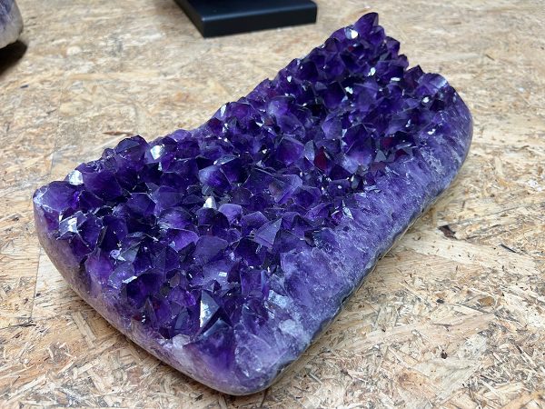 Amethist cluster (070) van 7,85 kilo