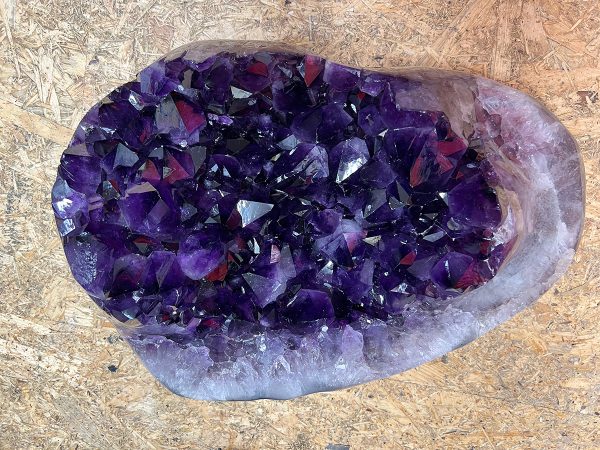 Amethist cluster (074) van 43,35 kilo