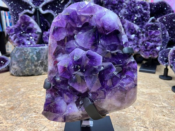 Amethist cluster (078) van 33,5 kilo
