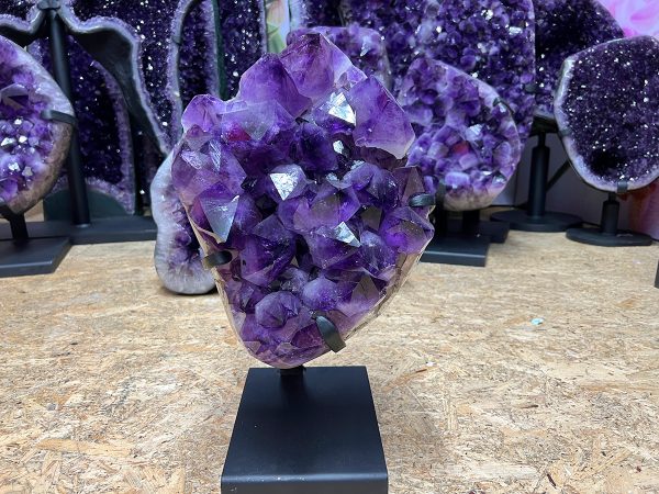 Amethist cluster (092) van 23,95 kilo
