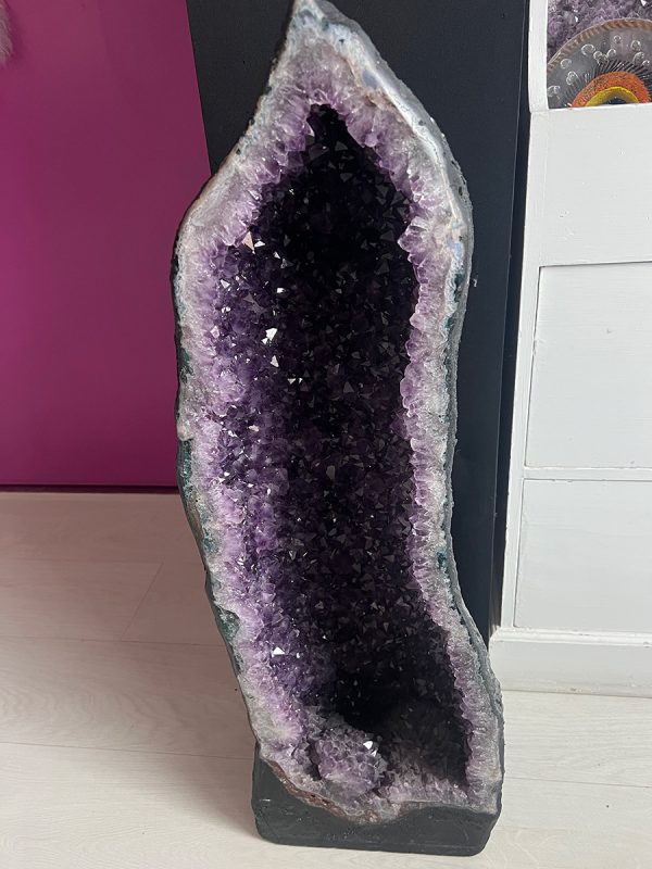 Amethist geode (33) van 45 kilo