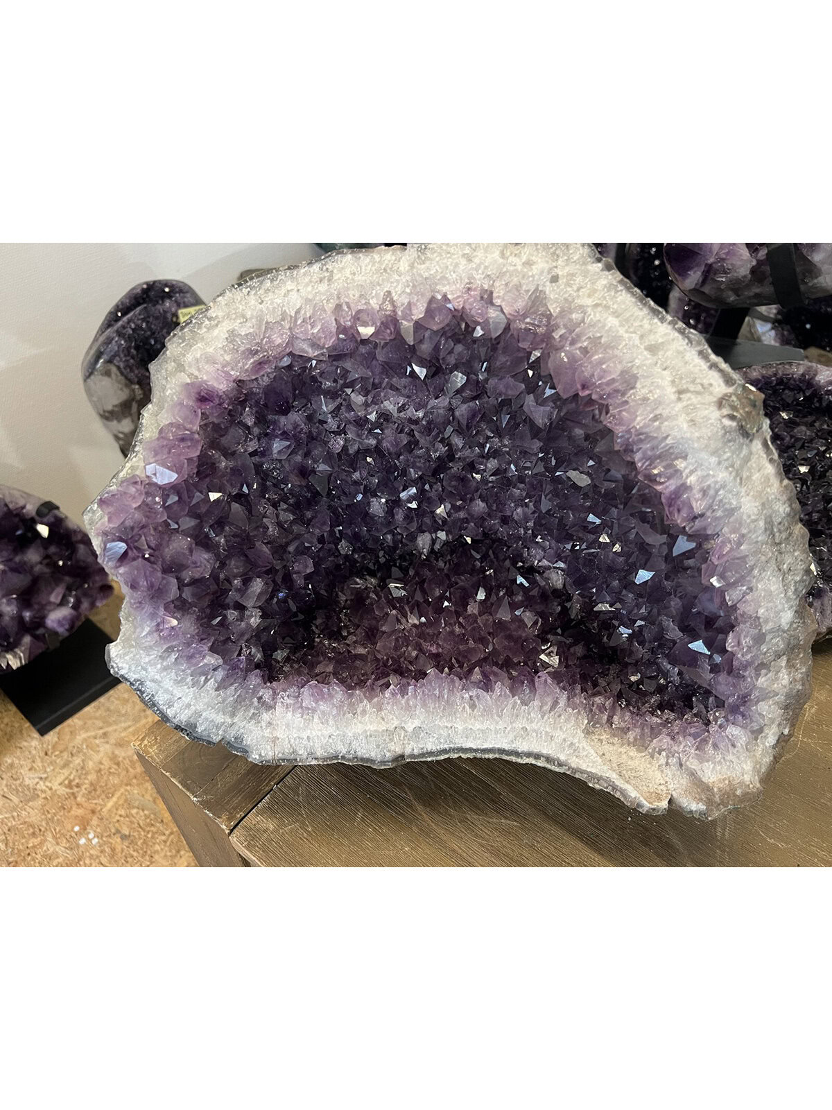 Amethist geode (19) van 27 kilo