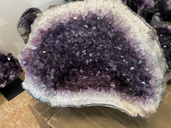 Amethist geode (19) van 27 kilo