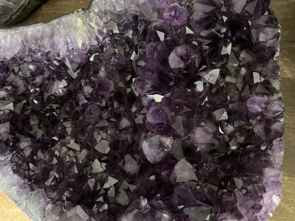 Amethist cluster (004) van 13 kilo