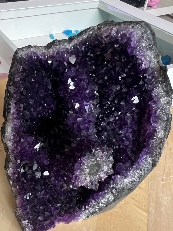 Amethist geode (01) van 1,3 kilo