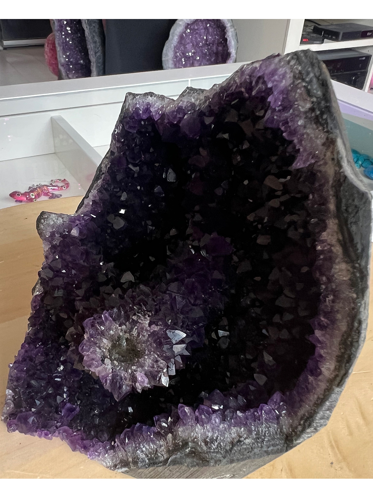 Amethist geode (01) van 1,3 kilo
