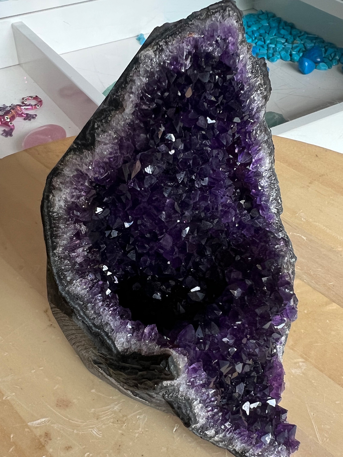 Amethist geode (01) van 1,3 kilo