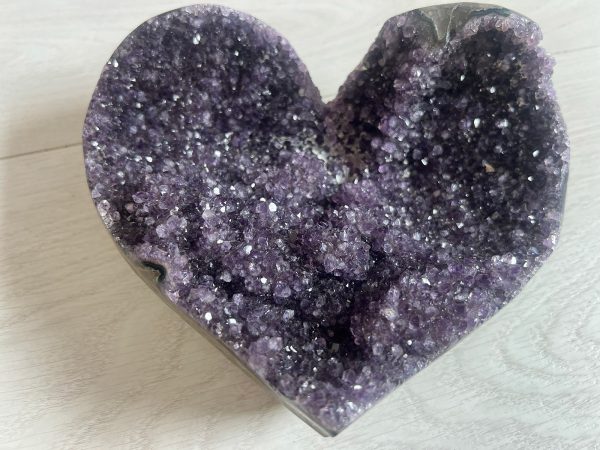 Amethist cluster hartvorm (029) van 1,5 kilo
