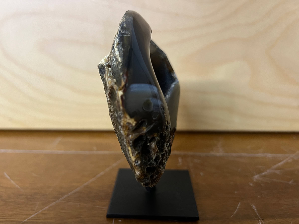 Agaat op standaard (01) van 375 gram